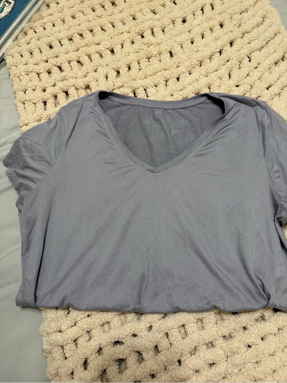 Women's V-Neck Short Sleeve Tee in Dusty Blue